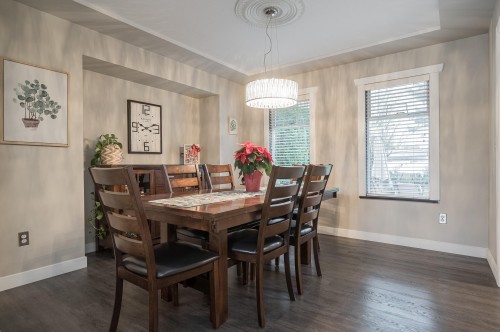 18586 62 Avenue, Surrey, BC 