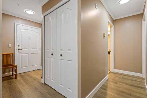 206-32120 Mt Waddington Avenue, Abbotsford, BC 