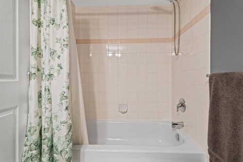 206-32120 Mt Waddington Avenue, Abbotsford, BC 