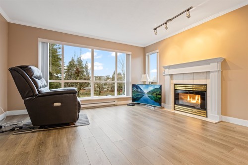 206-32120 Mt Waddington Avenue, Abbotsford, BC 