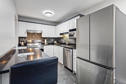 206-32120 Mt Waddington Avenue, Abbotsford, BC 