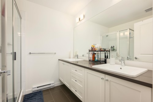 115-15738 85 Avenue, Surrey, BC 