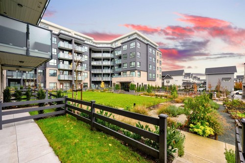 115-15738 85 Avenue, Surrey, BC 