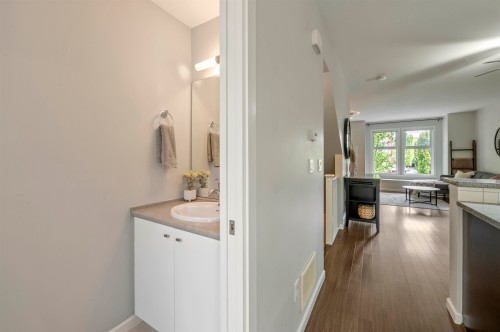 102-18777 68A Avenue, Surrey, BC 