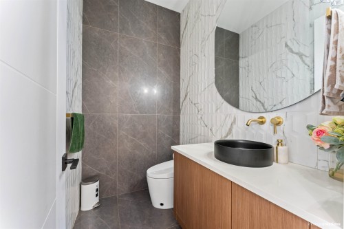 7555 140A Street, Surrey, BC 