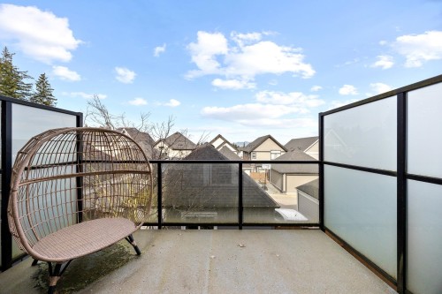 15825 Wills Brook Way, Surrey, BC 