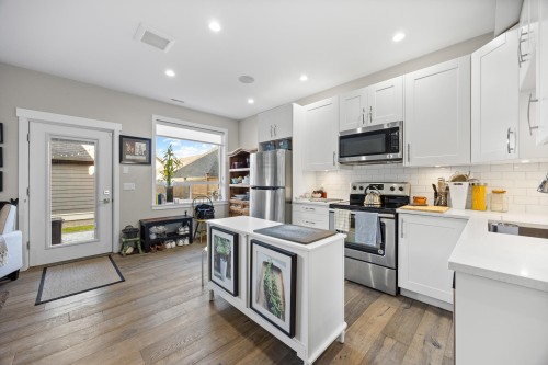 15825 Wills Brook Way, Surrey, BC 