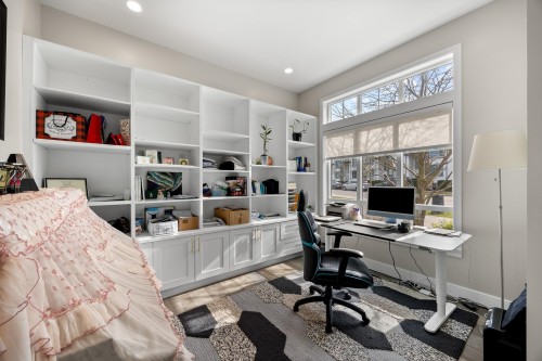 15825 Wills Brook Way, Surrey, BC 