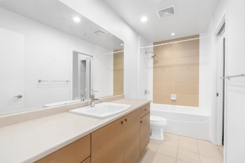 413-6440 194 Street, Surrey, BC 