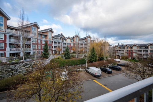 413-6440 194 Street, Surrey, BC 