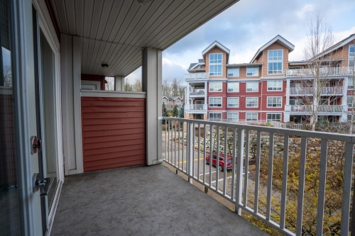 413-6440 194 Street, Surrey, BC 