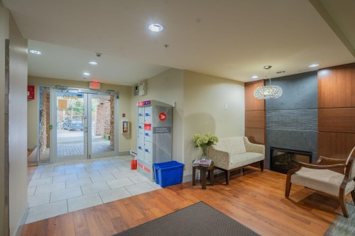 413-6440 194 Street, Surrey, BC 