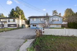 11822 73 Avenue  Delta, BC V4C 1C4