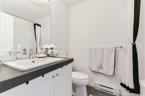 16-14955 60 Avenue, Surrey, BC 