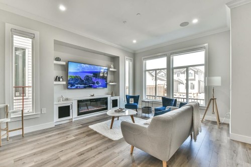 7422 196 Street, Langley, BC 