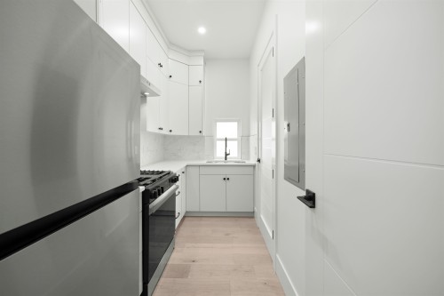 7527 205 Street, Langley, BC 