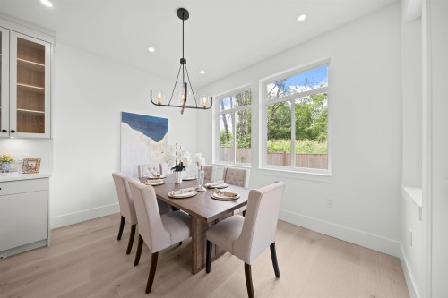 7527 205 Street, Langley, BC 