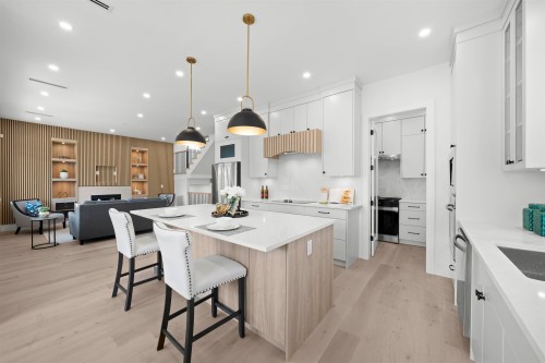 7527 205 Street, Langley, BC 