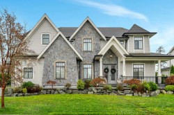 21842 44 Avenue  Langley, BC V3A 3E8