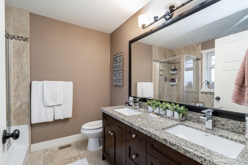 19079 67A Avenue, Surrey, BC 