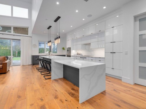 2875 164A Street, Surrey, BC 