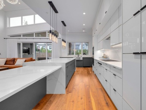 2875 164A Street, Surrey, BC 