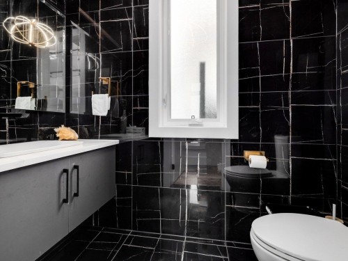 2875 164A Street, Surrey, BC 