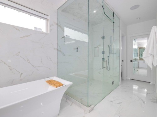 2875 164A Street, Surrey, BC 