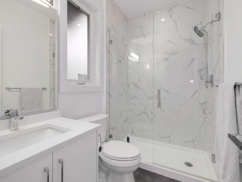 2875 164A Street, Surrey, BC 