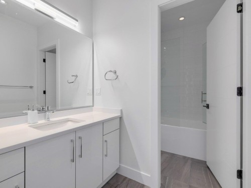 2875 164A Street, Surrey, BC 