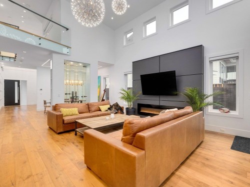 2875 164A Street, Surrey, BC 