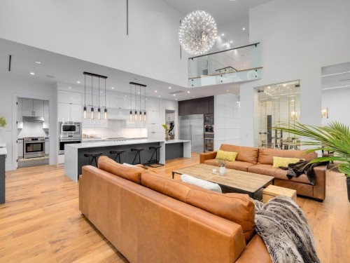 2875 164A Street, Surrey, BC 