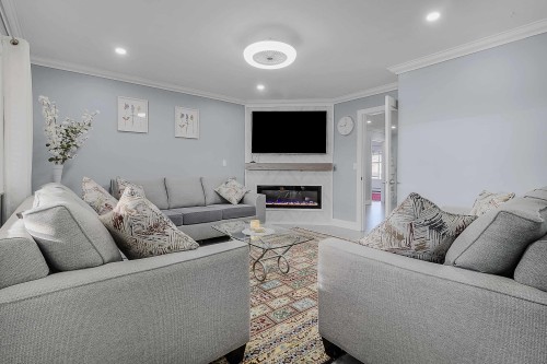 14336 90A Avenue, Surrey, BC 