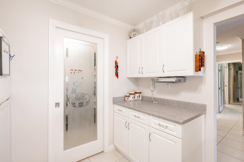 305-15313 19 Avenue, Surrey, BC 