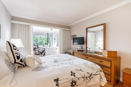 305-15313 19 Avenue, Surrey, BC 