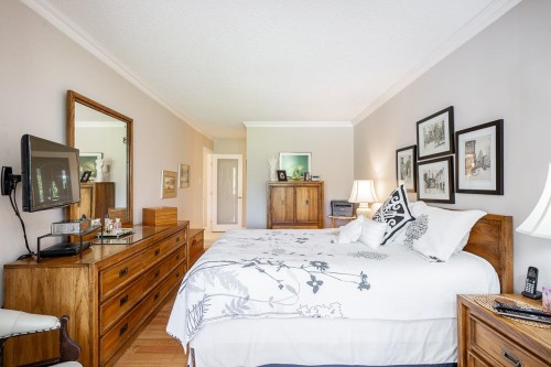 305-15313 19 Avenue, Surrey, BC 