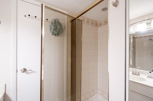 305-15313 19 Avenue, Surrey, BC 