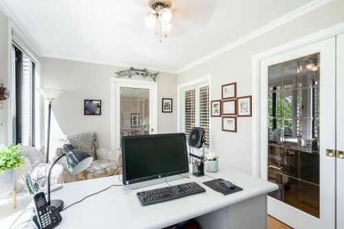 305-15313 19 Avenue, Surrey, BC 