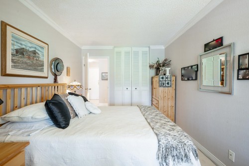 305-15313 19 Avenue, Surrey, BC 