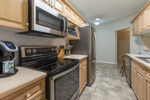 424-13880 70 Avenue, Surrey, BC 