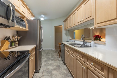 424-13880 70 Avenue, Surrey, BC 