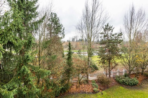 424-13880 70 Avenue, Surrey, BC 