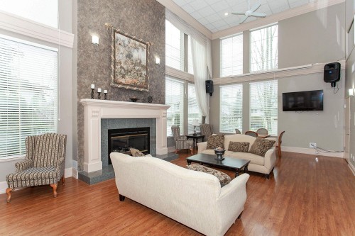 424-13880 70 Avenue, Surrey, BC 