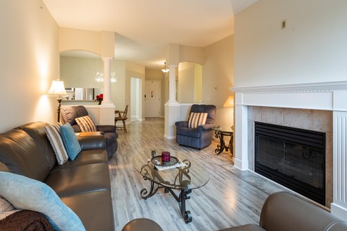 424-13880 70 Avenue, Surrey, BC 