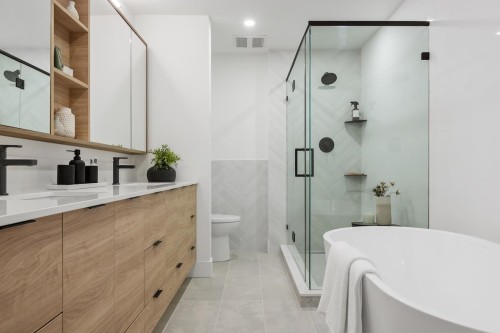 203-33160 Plaxton Crescent, Abbotsford, BC 