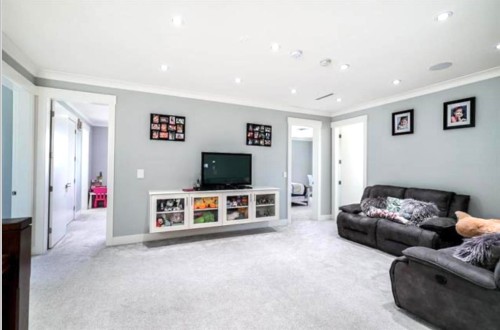 17012 57 Avenue, Surrey, BC 