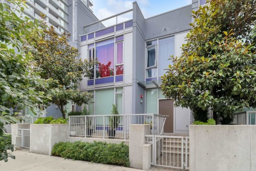 Th3-13720 100 Avenue, Surrey, BC 