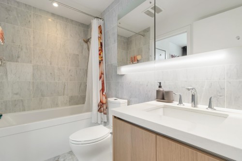 Th3-13720 100 Avenue, Surrey, BC 