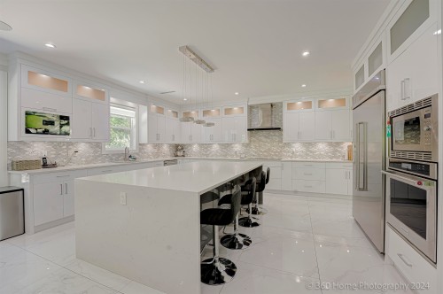 9093 Buchanan Place, Surrey, BC 