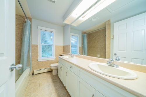 1949 134 Street, Surrey, BC 